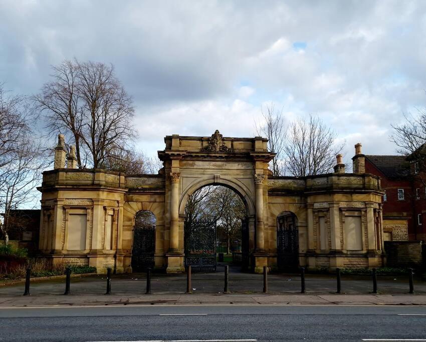 Gorgeous Edwardian Terrace In Old Trafford Manchester Exterior foto
