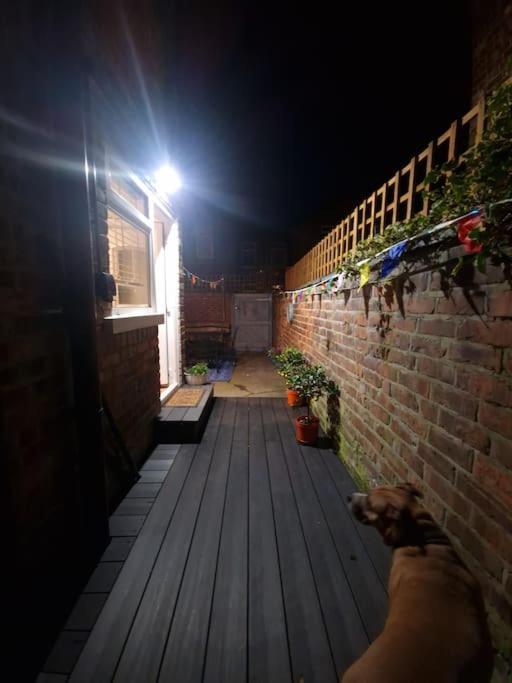 Gorgeous Edwardian Terrace In Old Trafford Manchester Exterior foto