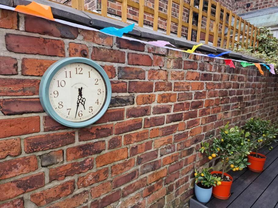 Gorgeous Edwardian Terrace In Old Trafford Manchester Exterior foto